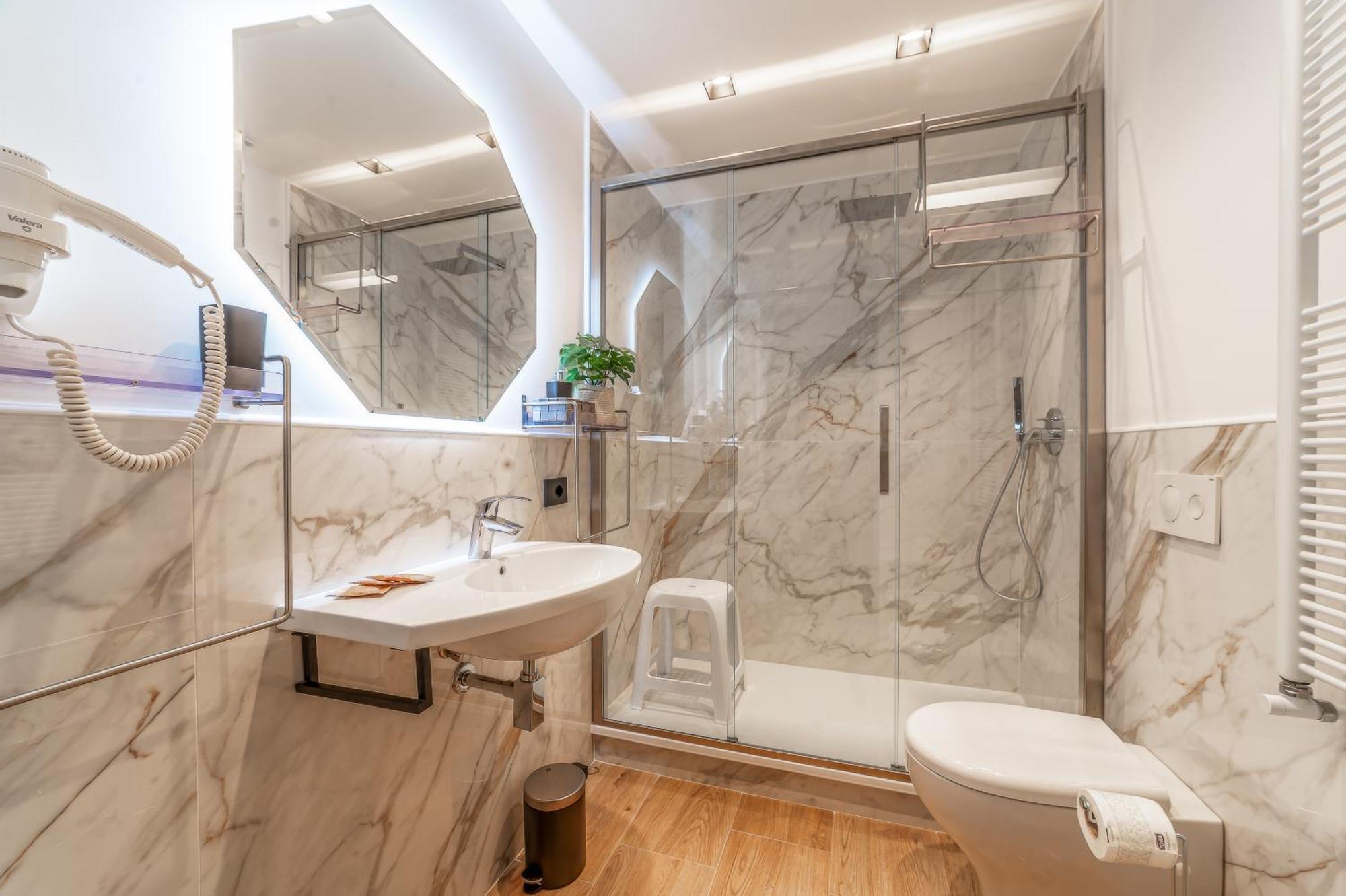 Bed & Breakfast Luxury Vatican - Next To The Vatican Museum *